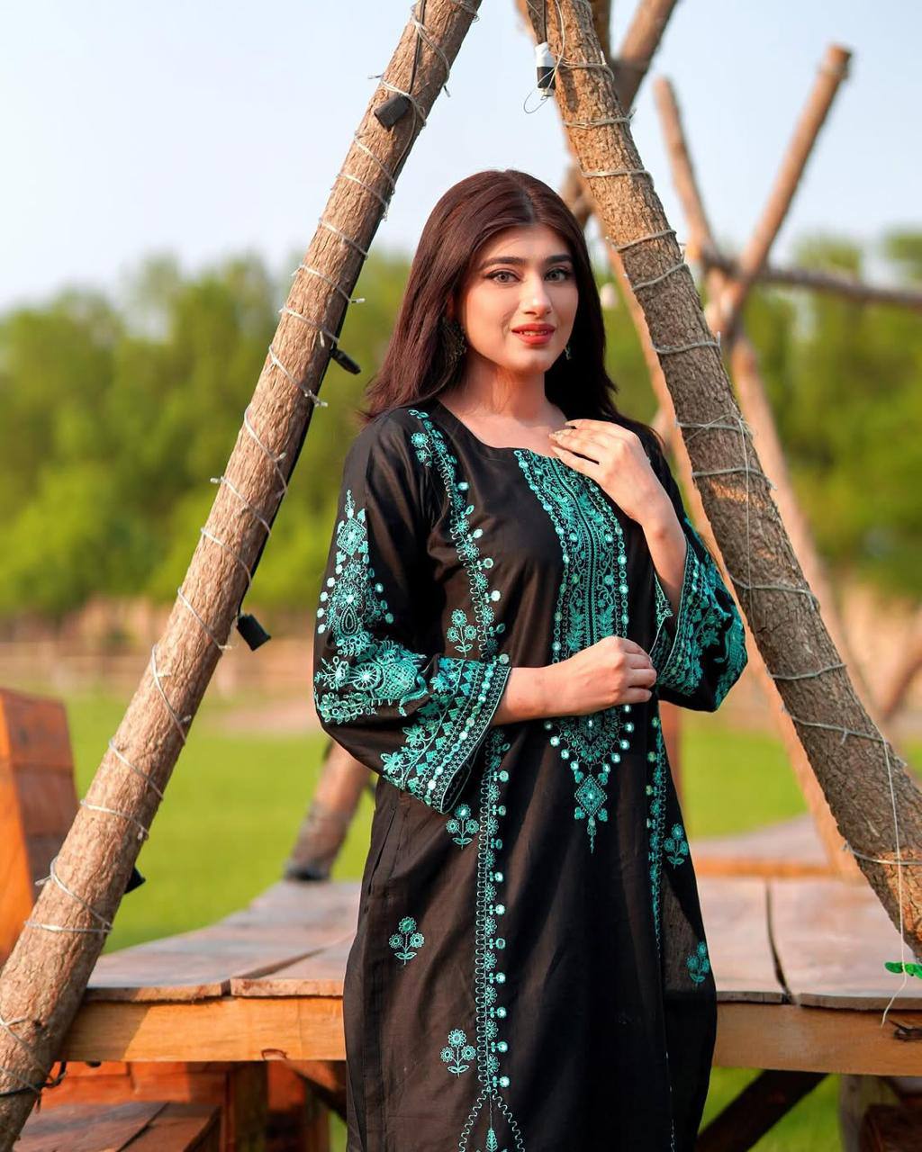 Add a royal touch to your festive wardrobe with this Exclusive 3-Piece Plazzo Pair with Dupatta,