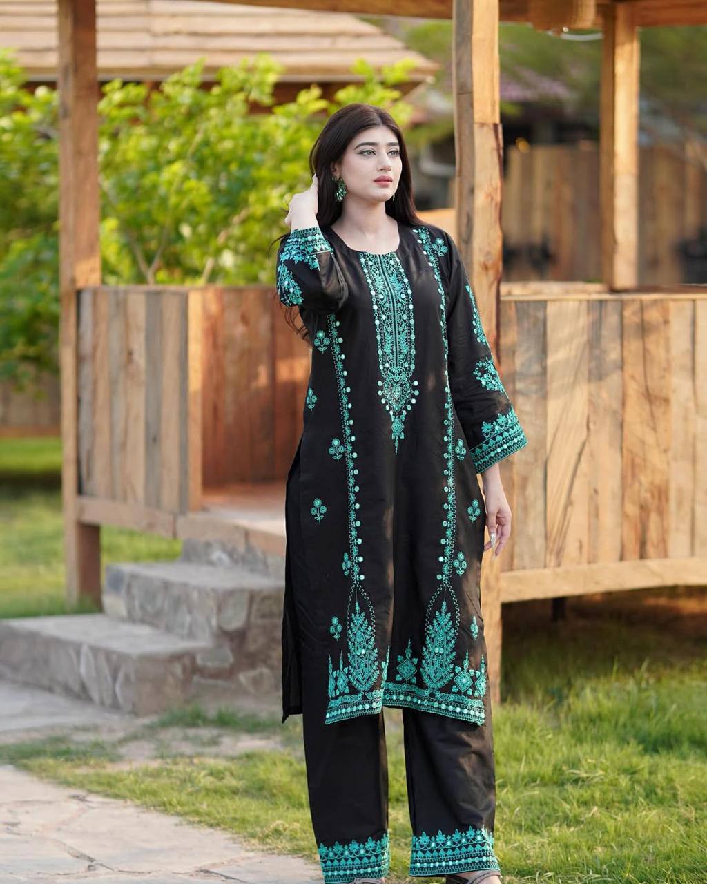 Add a royal touch to your festive wardrobe with this Exclusive 3-Piece Plazzo Pair with Dupatta,