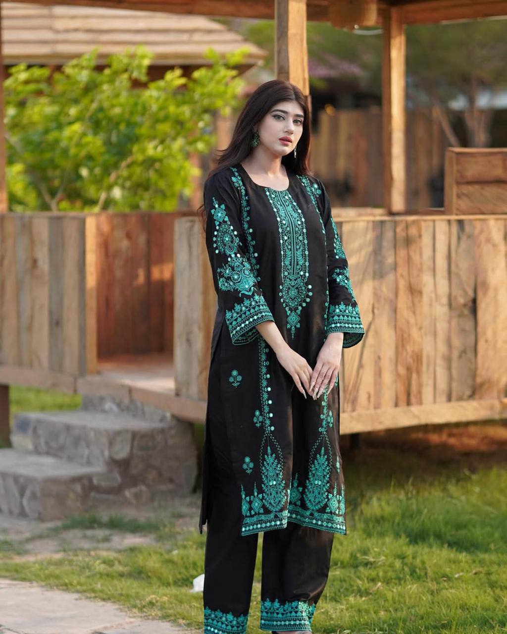 Add a royal touch to your festive wardrobe with this Exclusive 3-Piece Plazzo Pair with Dupatta,