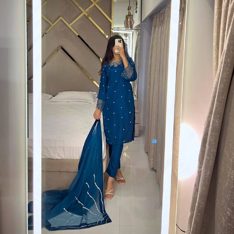 Step into sophistication with this Designer Wear Exclusive 3-Piece Suit