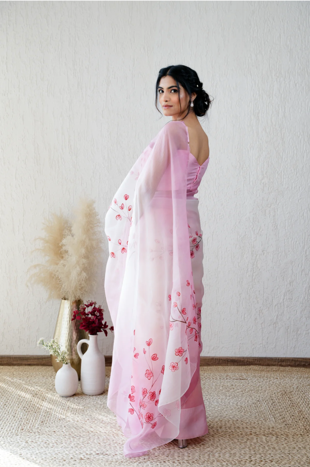 Elegance Redefined – Handcrafted Pink Floral Organza Saree 🌸